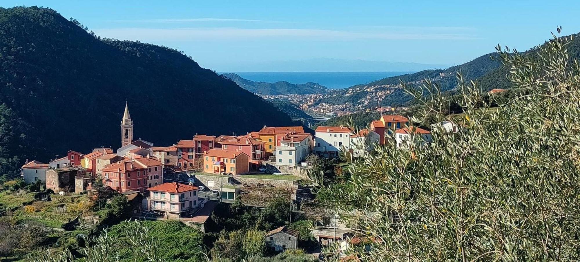 Camera Tra Le Cinque Terre, Camogli E Portofino. Vista Valle E Scorcio Mare All'Orizzonte Castiglione Chiavarese Dış mekan fotoğraf